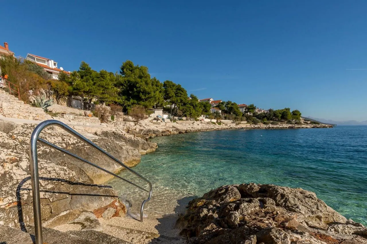 Apart Sa Terasom 250M Od Plaze,Parking,Wi Fi,Rostilj Trogir Apartment