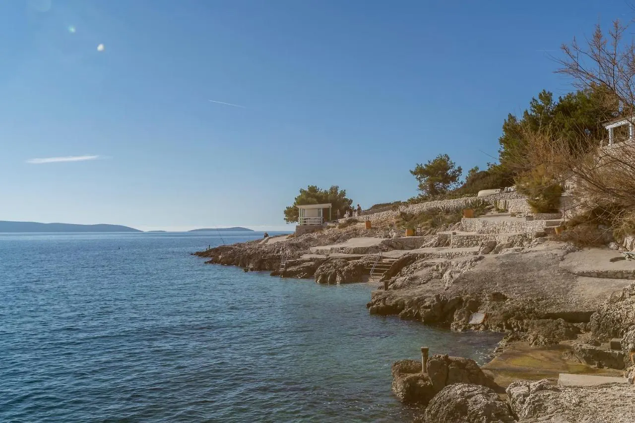 Apartment Apart Sa Terasom 250M Od Plaze,Parking,Wi Fi,Rostilj Trogir
