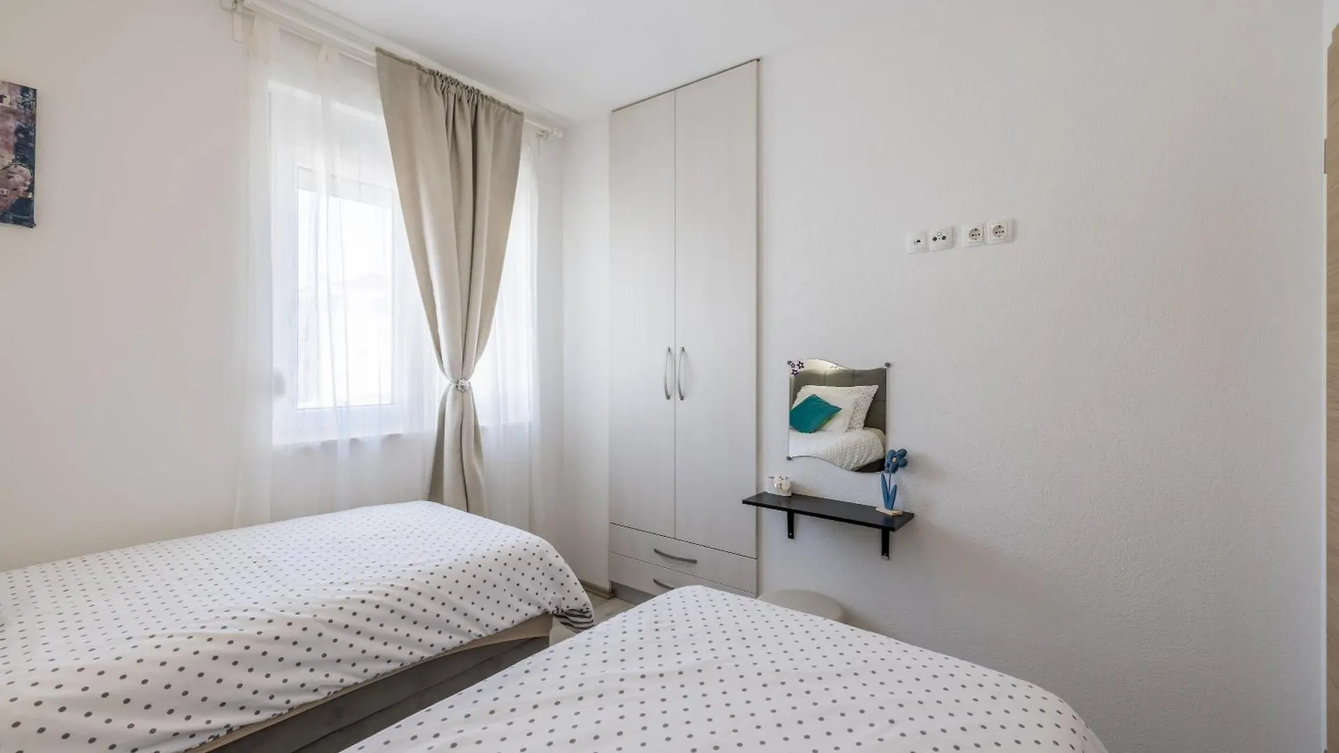 Apart Sa Terasom 250M Od Plaze,Parking,Wi Fi,Rostilj Trogir Apartment