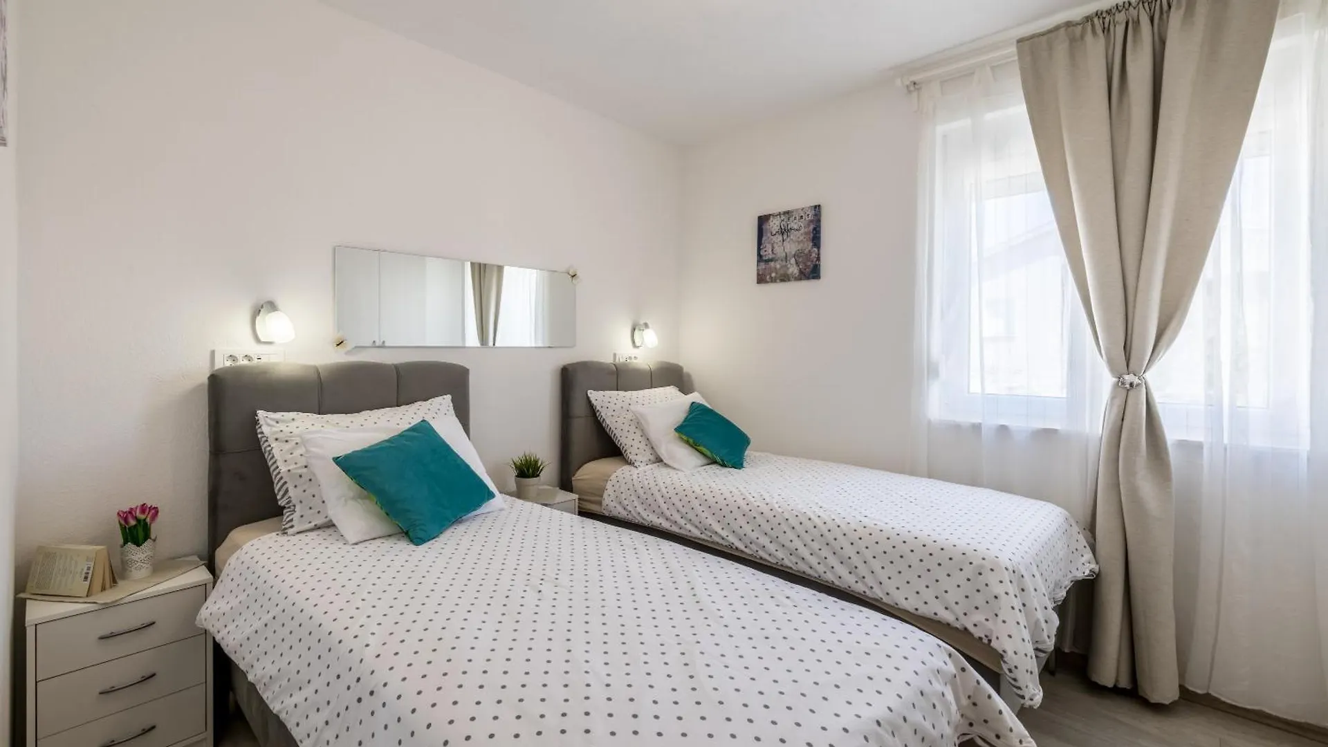 Apart Sa Terasom 250M Od Plaze,Parking,Wi Fi,Rostilj Trogir Croatia