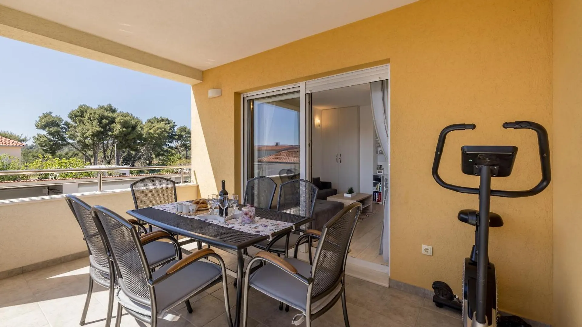 Apart Sa Terasom 250M Od Plaze,Parking,Wi Fi,Rostilj Trogir