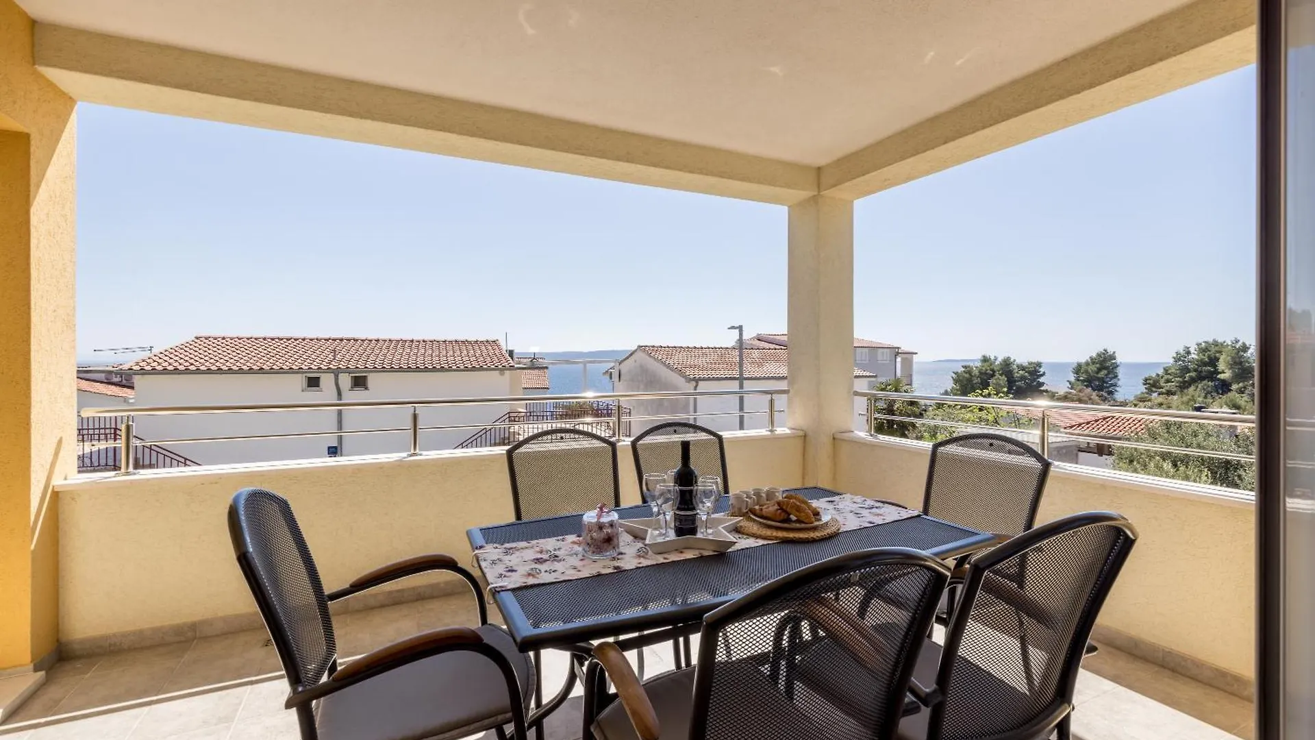 Apart Sa Terasom 250M Od Plaze,Parking,Wi Fi,Rostilj Trogir